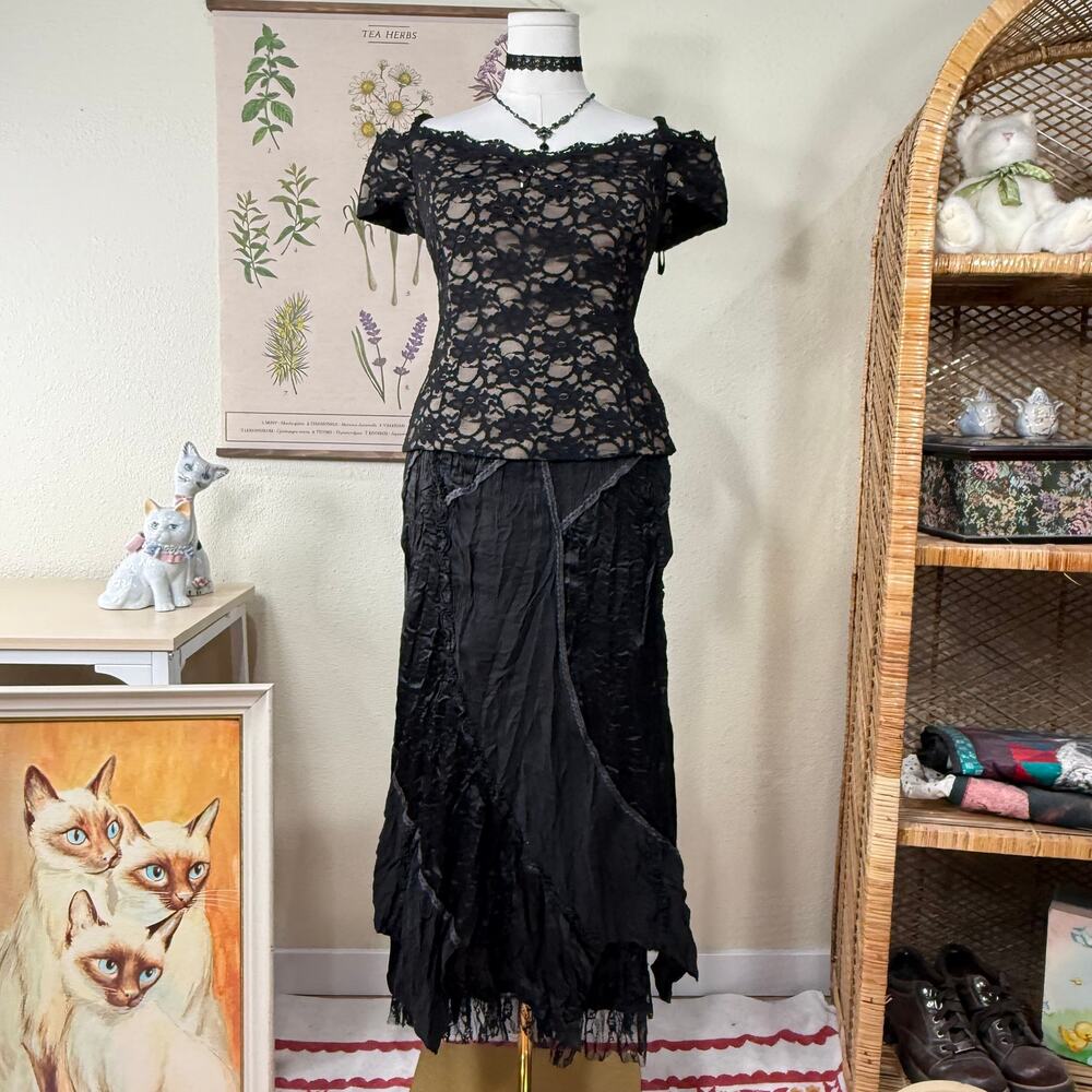 90s Lace Off Shoulder Beaded Top Romantic Goth Victorian Vampire Whimsigoth L